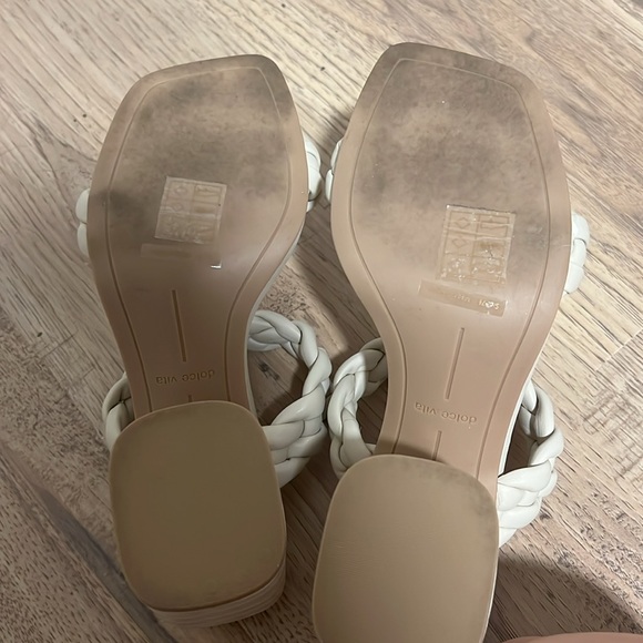 Cream braided heel! - Picture 3 of 3